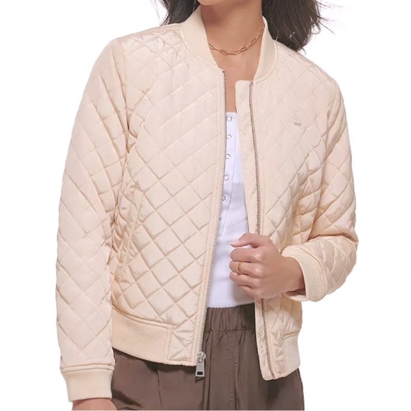 Levi's Jackets & Blazers - Women's Levi's® Diamond Quilted Bomber Jacket in Neutral, Size Medium